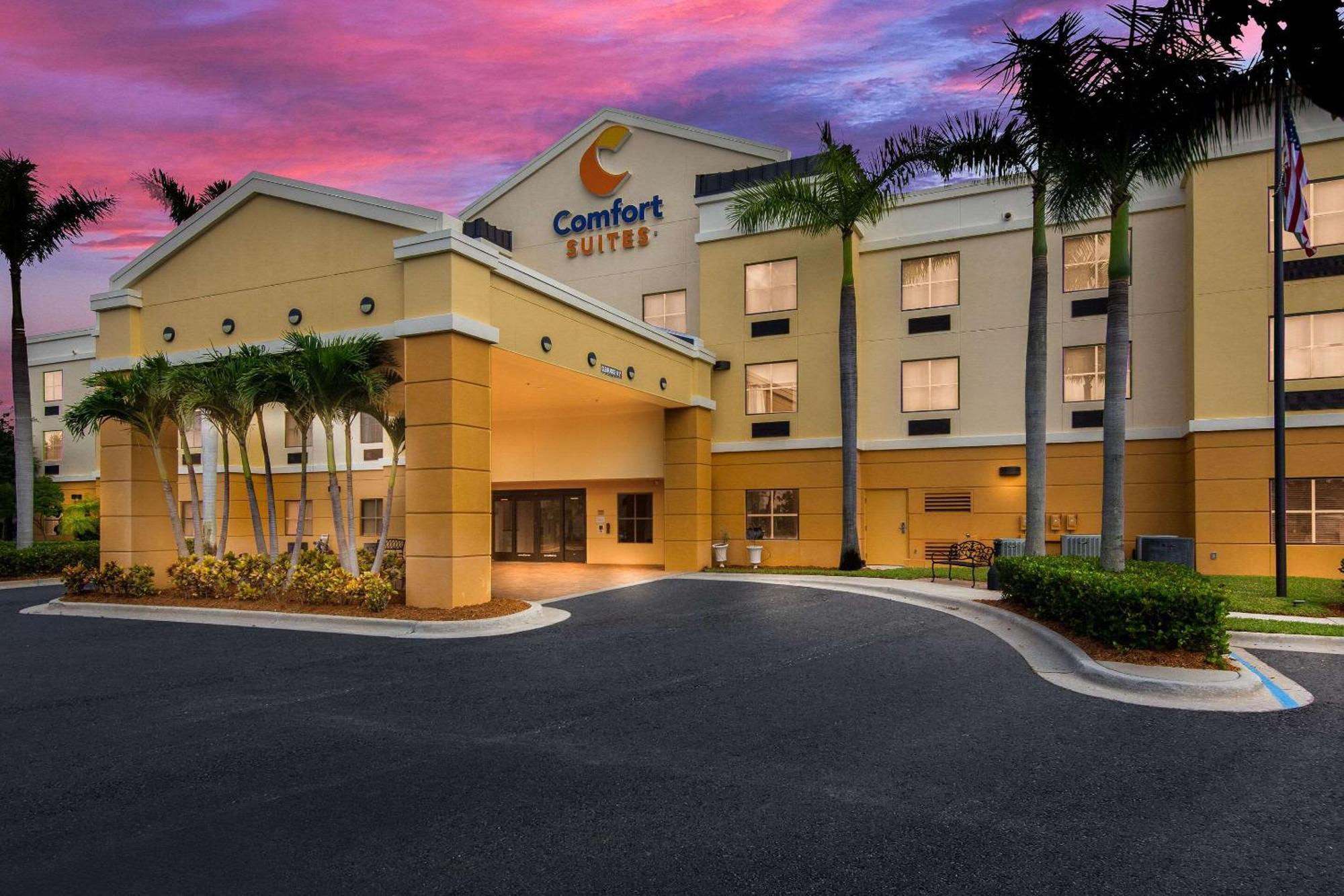 Comfort Suites Vero Beach I-95 Εξωτερικό φωτογραφία