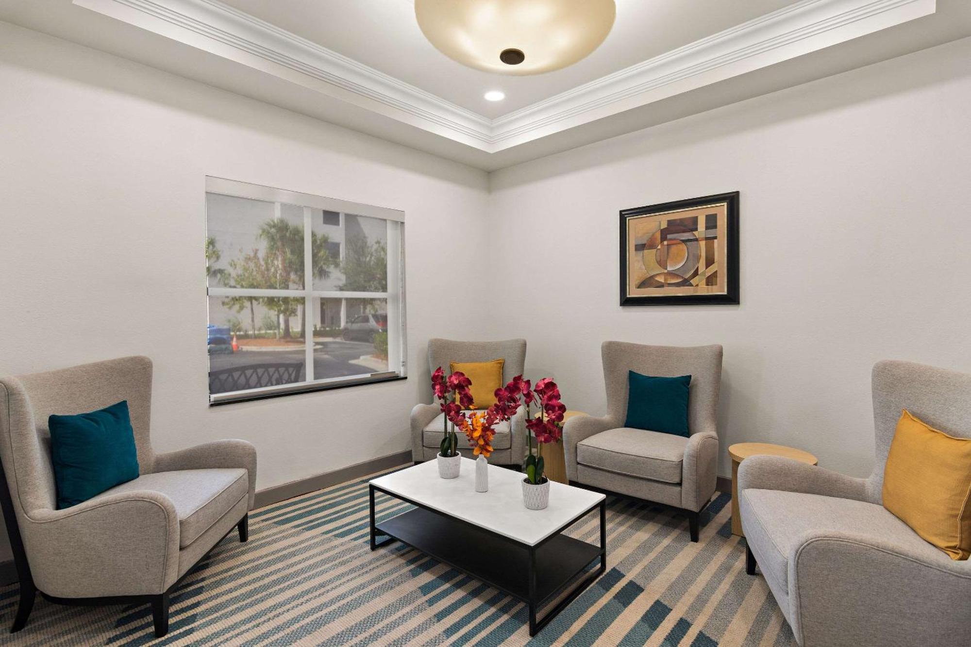 Comfort Suites Vero Beach I-95 Εξωτερικό φωτογραφία